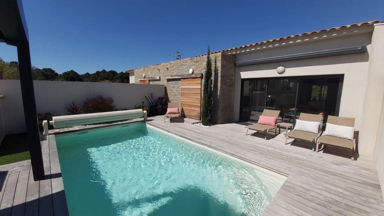 Villa Home Holiday A Cala Rossa Леччи Экстерьер фото