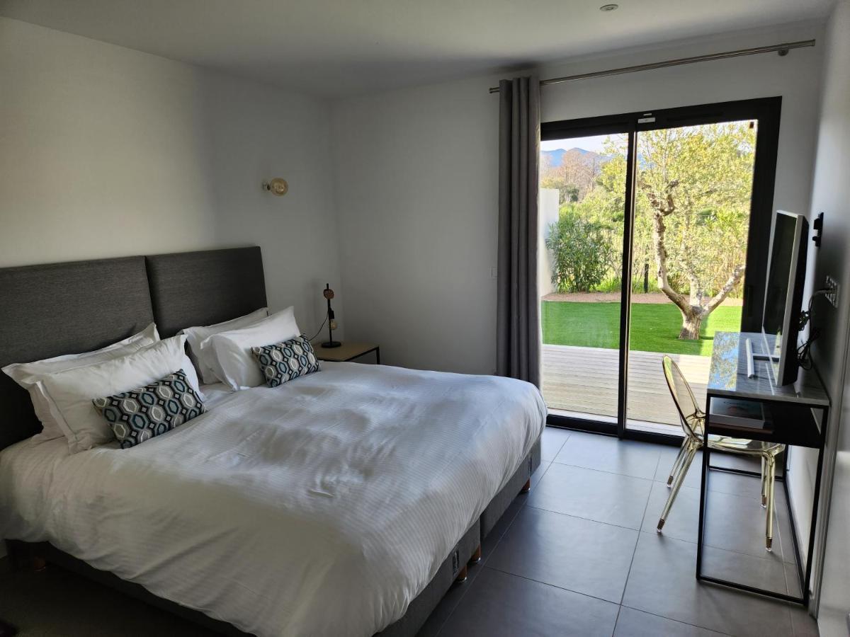 Villa Home Holiday A Cala Rossa Леччи Экстерьер фото